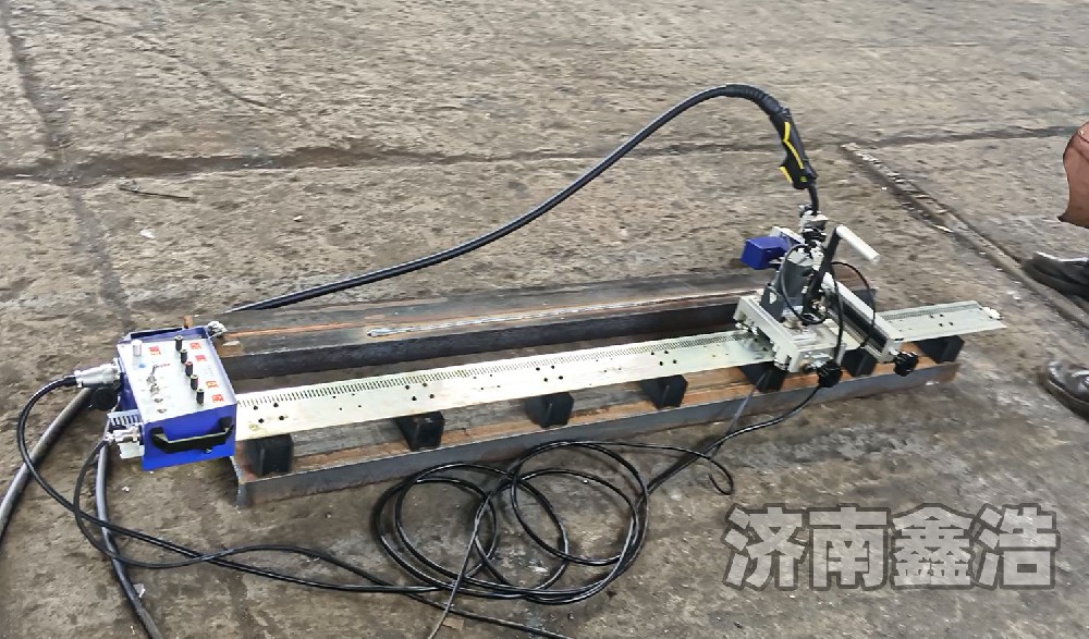 自動焊接小車，軟軌直軌多種規(guī)格，成型美觀