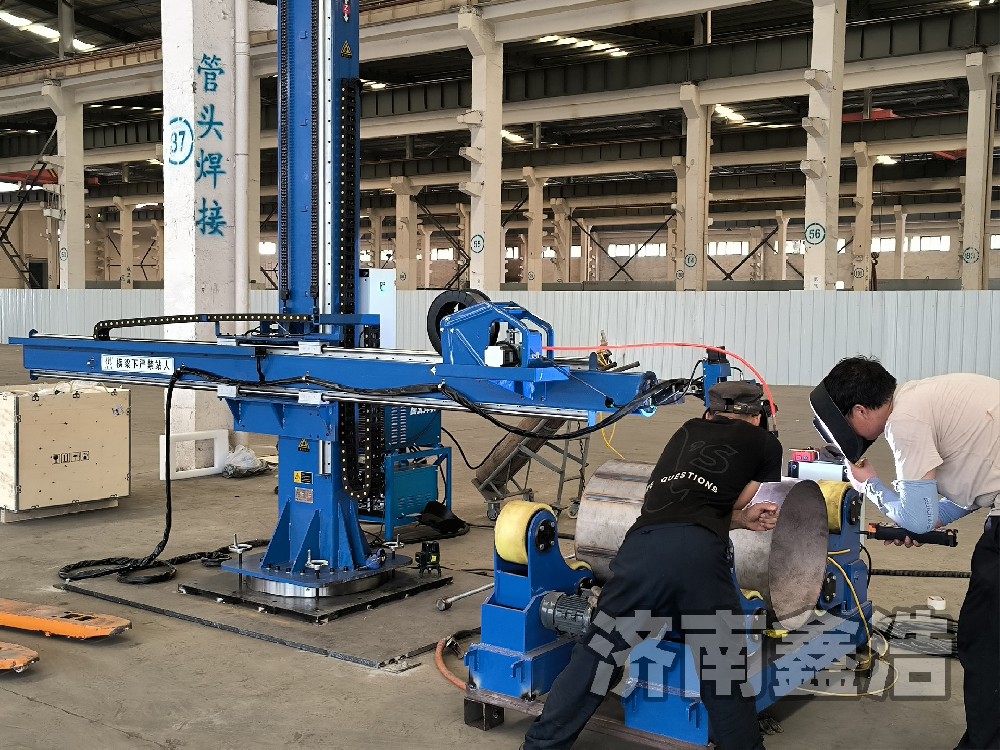 重型焊接操作機，智能數(shù)控，運行穩(wěn)定